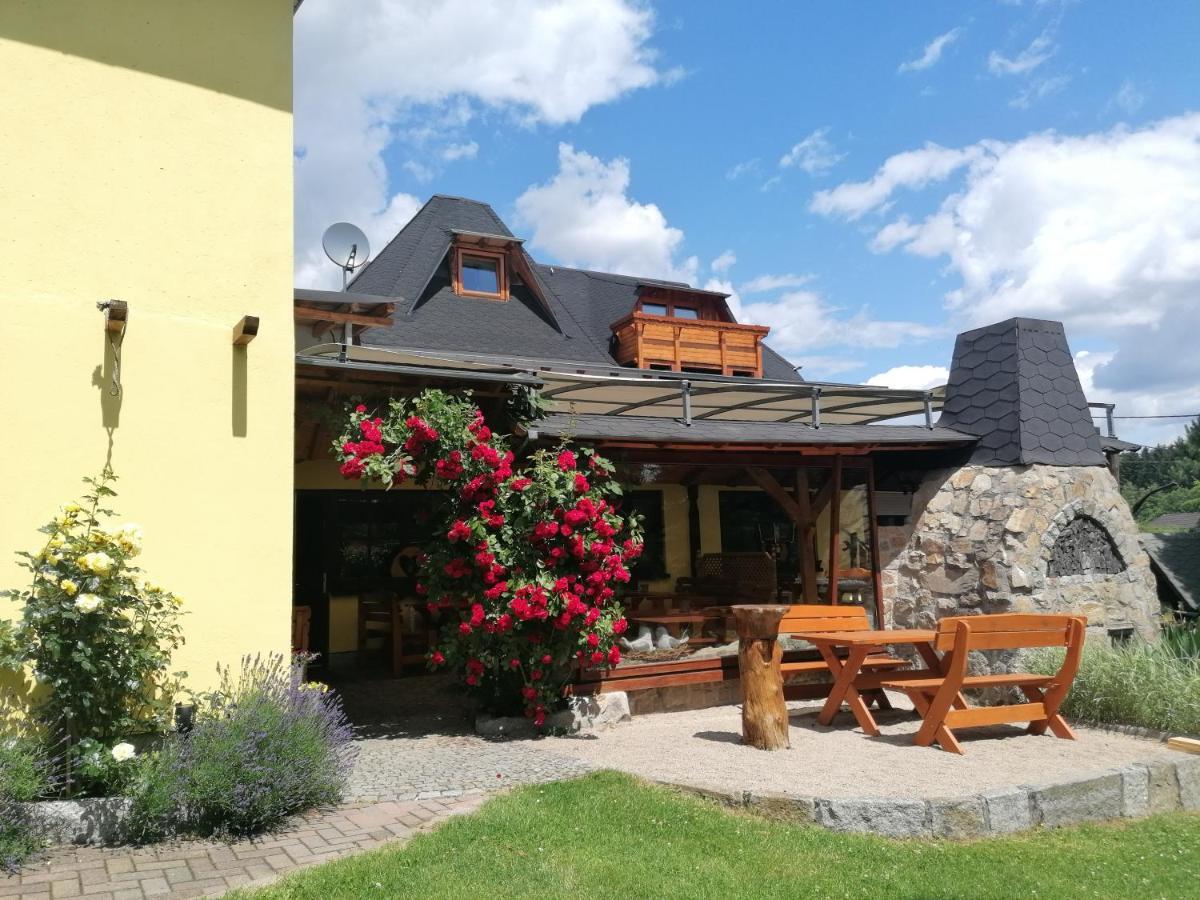 Hotel Landgasthof Plohnbachtal Ug Lengenfeld  Exteriér fotografie